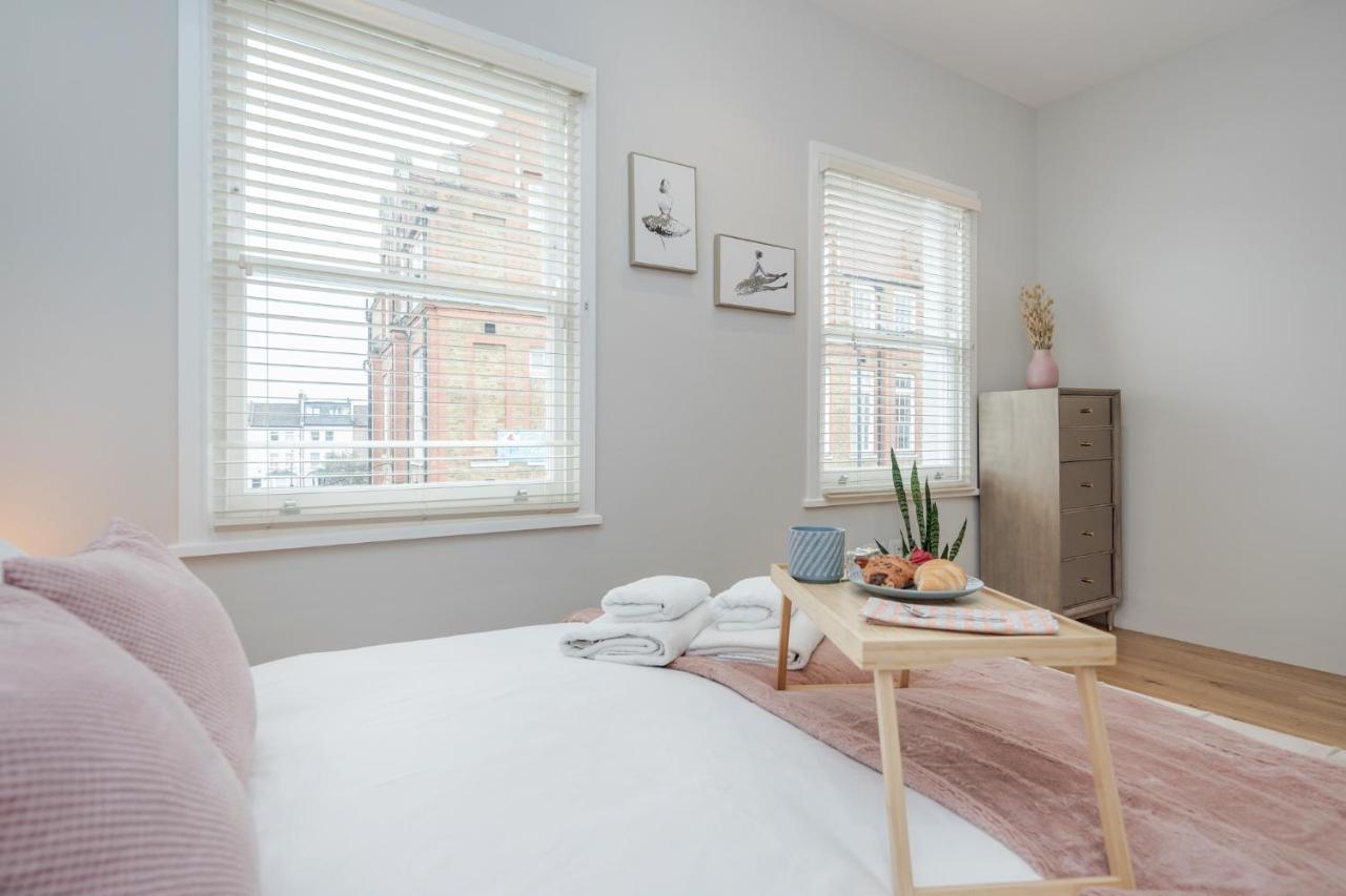 Beautiful 2 Bedrooms Split Level Fulham Apartment Londres Extérieur photo